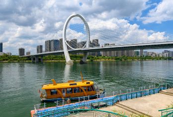 柳州水上公交+龙潭公园+窑埠古镇+工业博物馆一日游【私家团】【[网红热点打卡]柳州水上公交+大龙潭公园+青云民生市场+窑埠古镇+柳州工业博物馆】