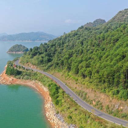 湖南长沙+郴州高椅岭旅游区+小东江景区+仰天湖大草原+白廊景区+衡山5日4晚跟团游