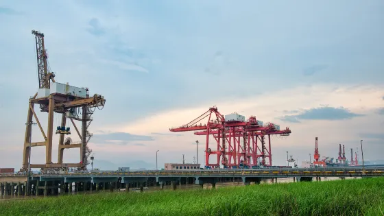 七裡港