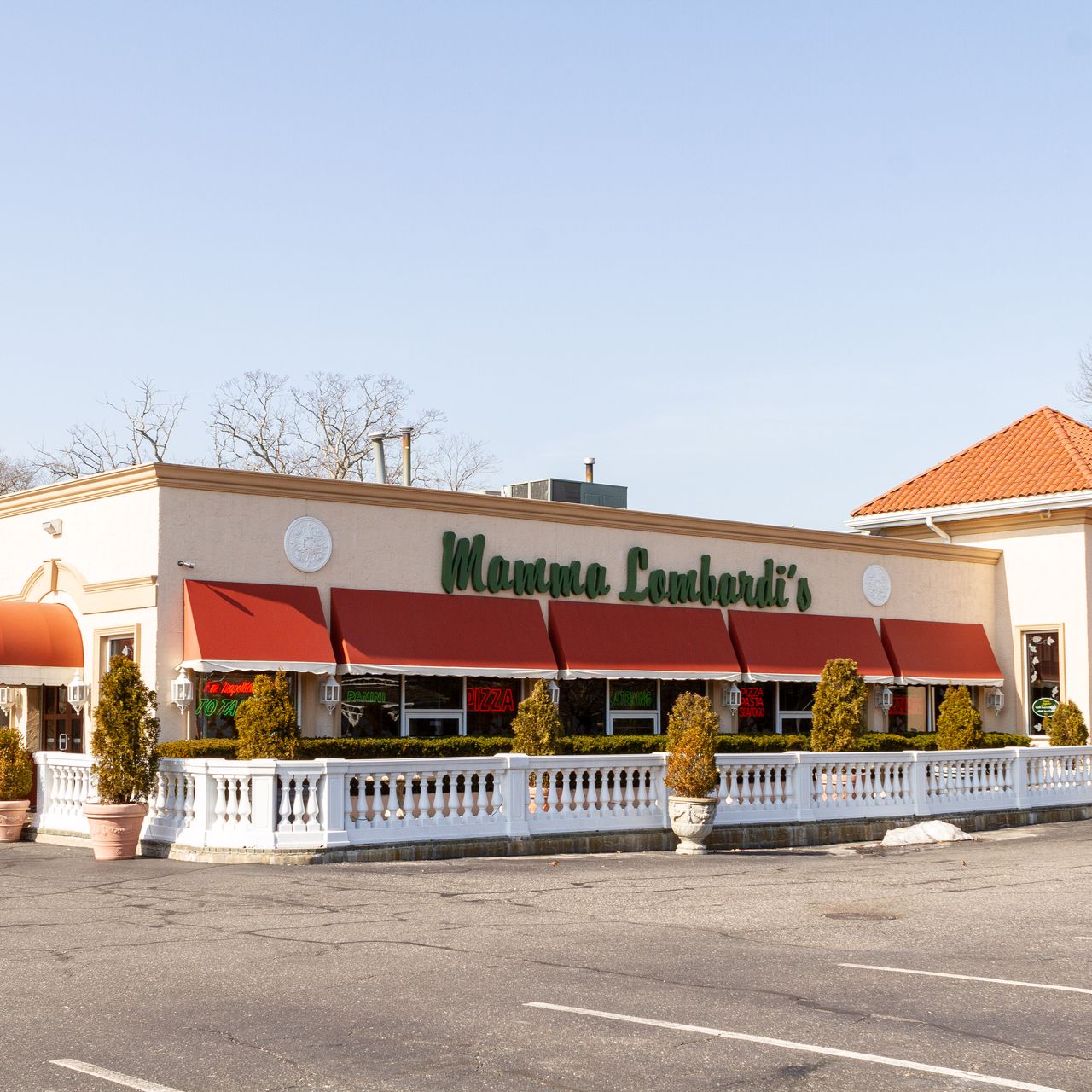Mamma Lombardi's Restaurant