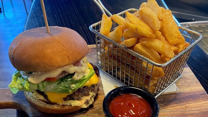 Quarry Hotel餐厅图片