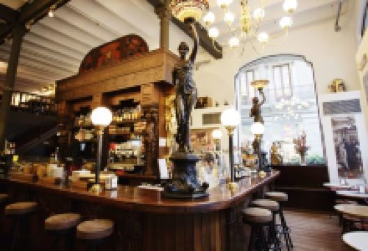 Versalles美食图片