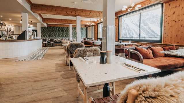 Alpensand Panoramic Restaurant & Social Club