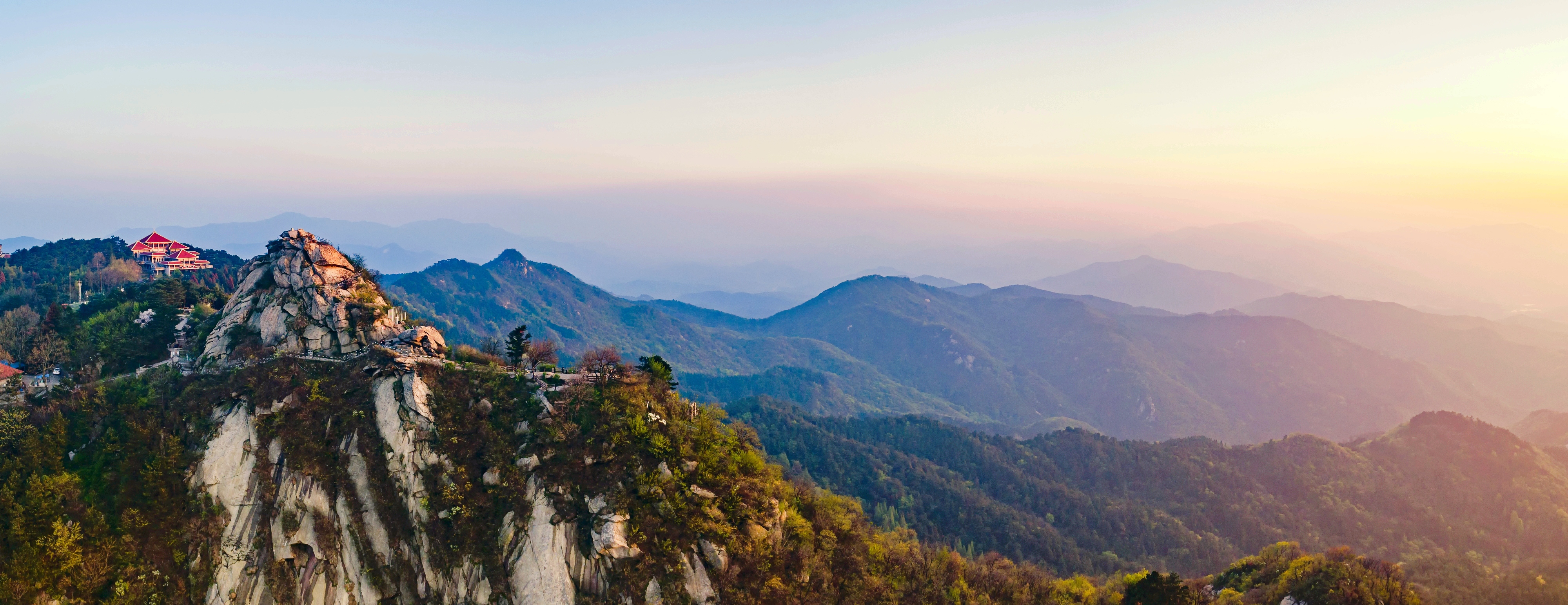 3-Day Xinyang Tour: Leisure by Nanwan Lake, Majestic Views of Kikungshan