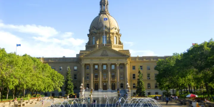 艾伯塔省議會大廈