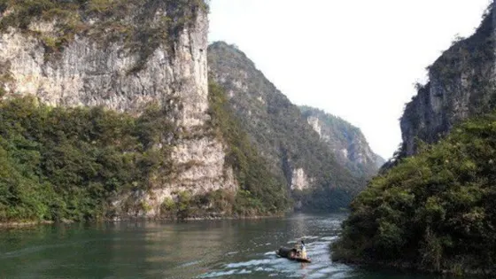 魯布格深谷湖