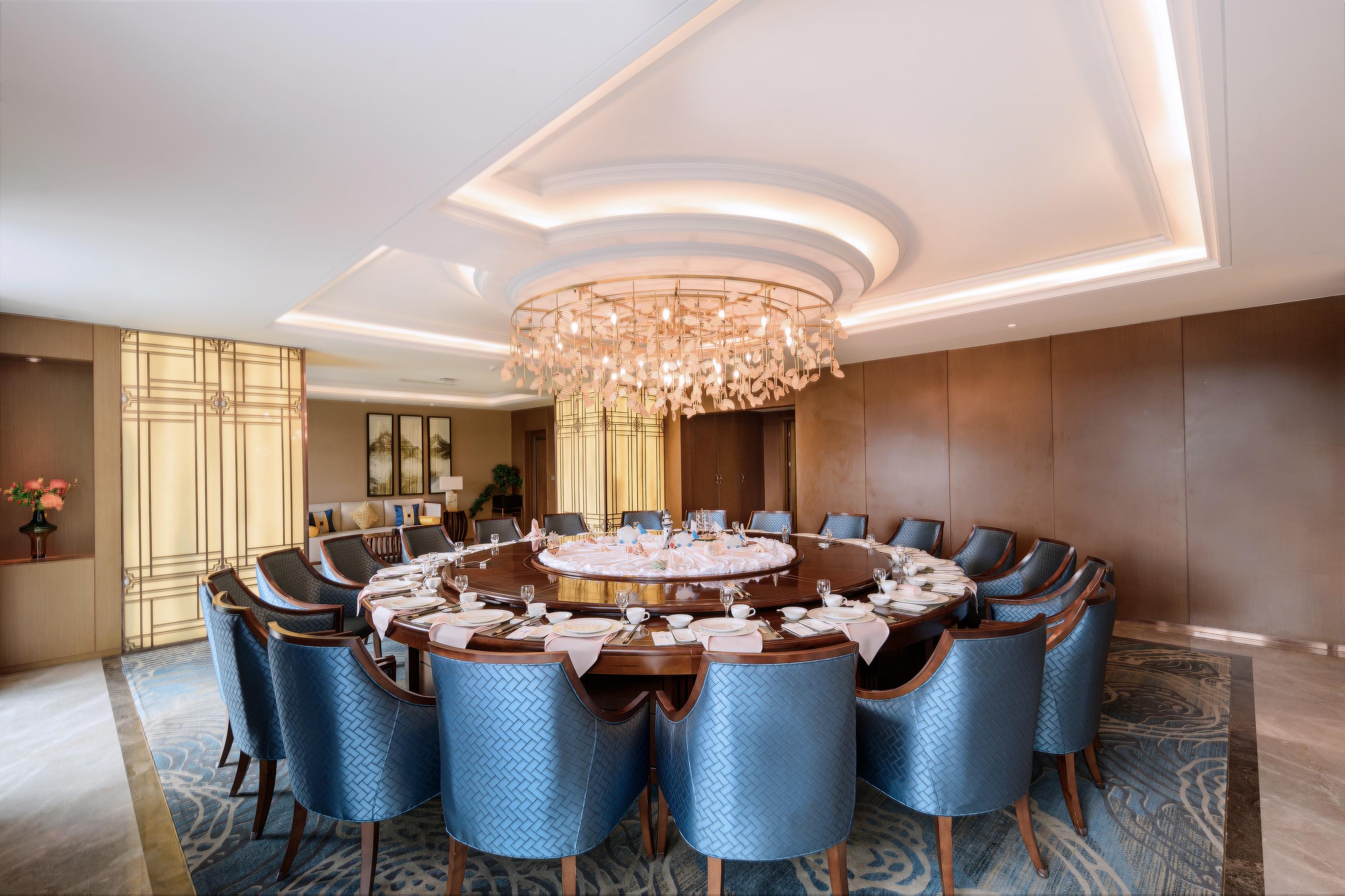 院士港酒店普罗旺斯自助餐厅