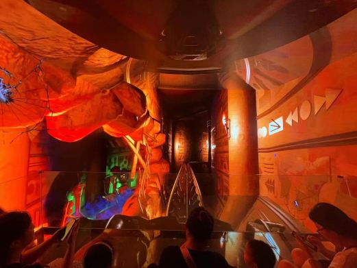 魔镜悬浮玻璃剧场