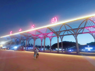 下班和心爱的他开着小白一起去体验古罗马风情