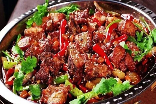 老四川石锅鱼(环湖公路店)