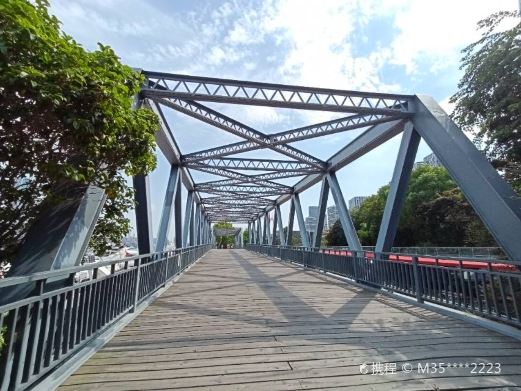 上海船厂滨江绿地