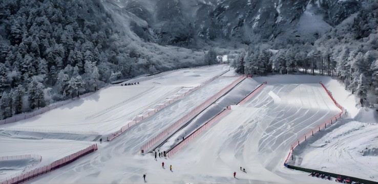 汶川羌人谷滑雪场