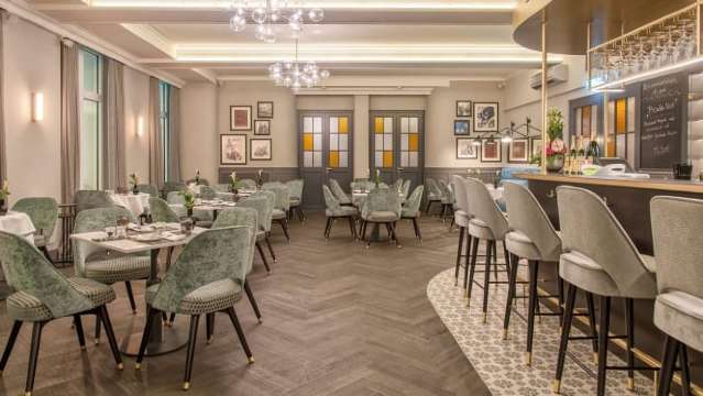 Petit Plaisir - Bistro & Brasserie