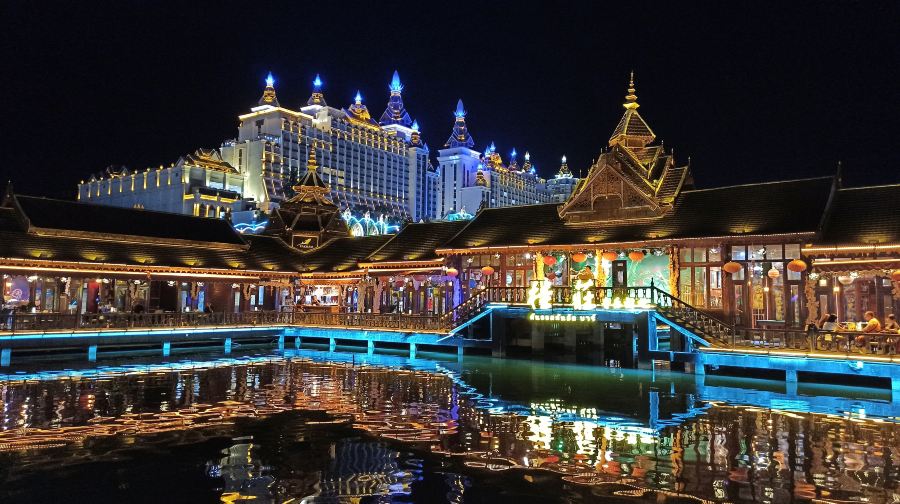 湄公河·六国水上市场