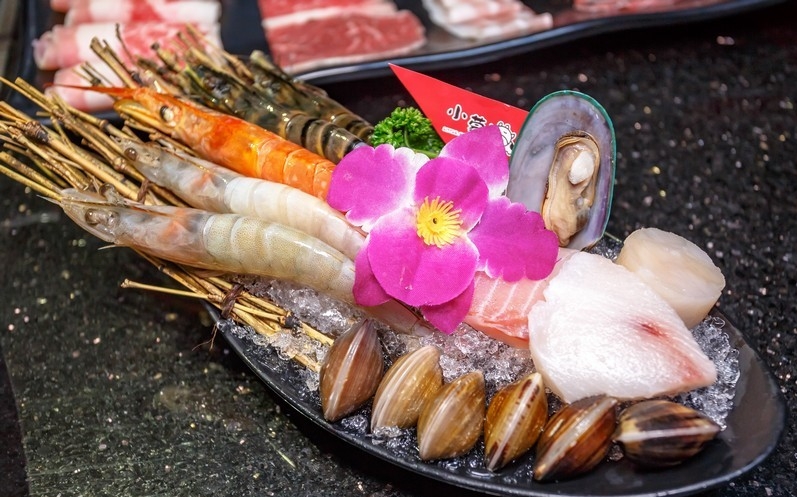 小蒙牛顶级麻辣养生锅(基隆店)