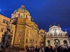 布拉格老城广场-布拉格-YoYo_1G0L1Q9Y