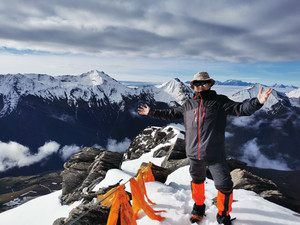 四姑娘山镇游记图文-踩线 | 全球美景探索【四姑娘山.大峰】新手成功登顶人生第一座5000米以上雪山