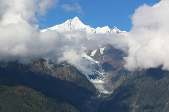 滇藏路G214德钦至芒康:路边景色任你采