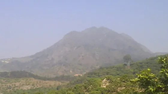 蓮花山