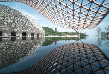 南京总统府+大报恩寺+牛首山一日活动【赠游金陵小城·无购物】【南京经典景点，赠送参观金陵小城，高性价比！】