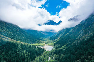 成都周边亲子自驾，初见山间秋色，高山温泉