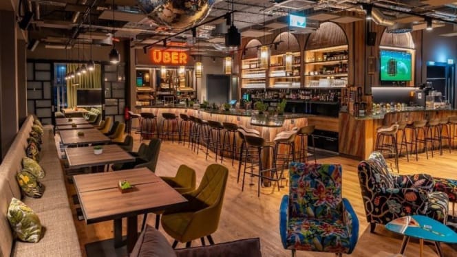 Me and All Hotel Ulm - Über