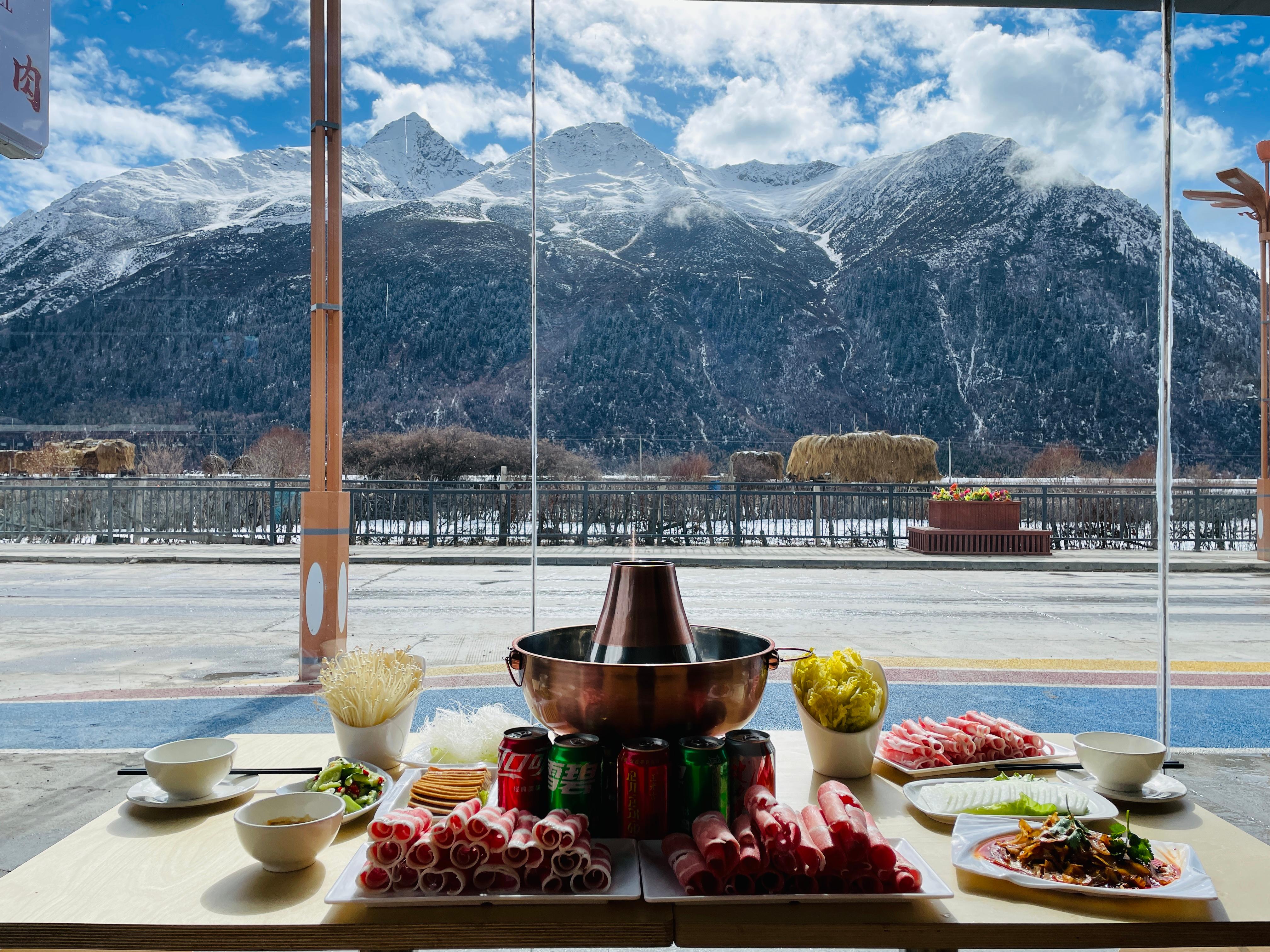 平措康桑八宿然乌湖富氧酒店·餐厅餐厅图片