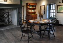 Webb Farmhouse & Galleries景点图片