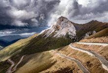 奶龙神山景点图片