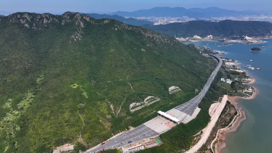大筆架山