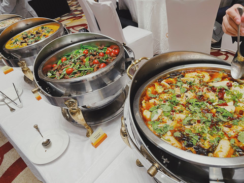 凤山国际大酒店主图