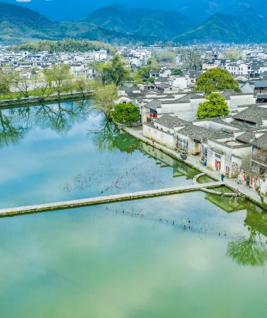 3D2N • One trip covers three classic spots: Huangshan Scenic Area + Hongcun Village + Xidi: local data card included