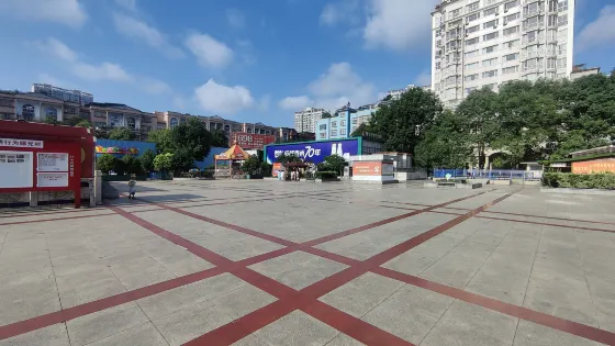 南馬廣場