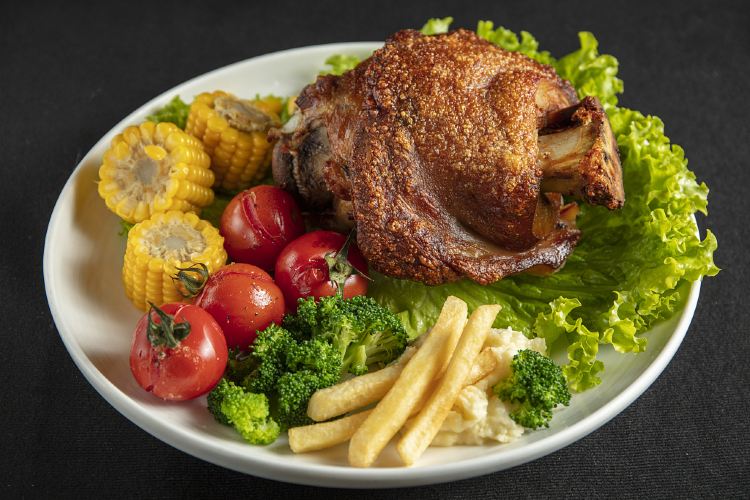 Crispy Pork Knuckle