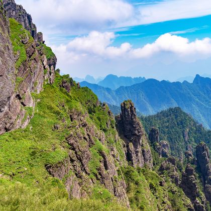 神农架+大九湖国家湿地公园+天燕旅游区+襄阳古城6日5晚私家团