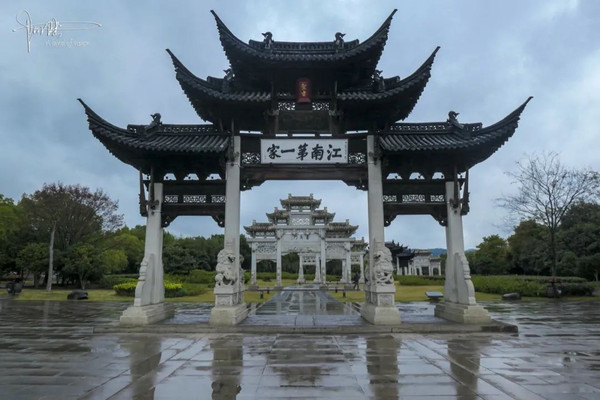 鼎盛时三千多人同吃一“锅”饭的郑义门，现在怎么样了呢？