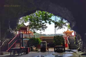 隆文镇游记图文-数百平米的天然岩洞高三层，内藏几十尊佛像，就在梅县绿窟潭附近