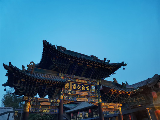 平遥古城走街串巷,双林古寺泥塑纷呈