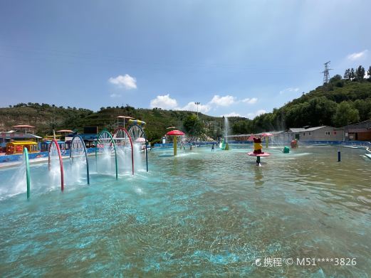 宏源水世界