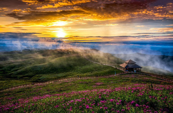 贵州阿西里西—比肩桂林,媲美九寨,圣境美景惹人醉