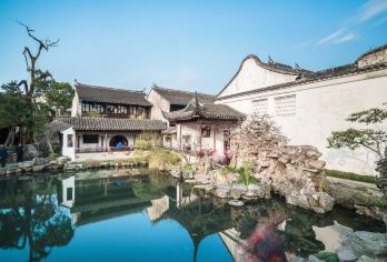 苏州+金鸡湖+东方之门+双塔市集+十全街+网师园一日游G【全程中文/英文/俄语/小语种服务，沟通无障碍，景点可调】