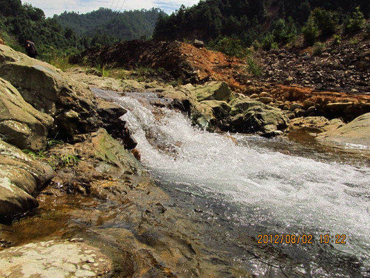 夏日去梅南黄礤避暑,喝山溪水洗山泉水,看古树赏瀑布游革命旧址