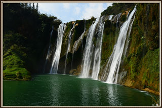 古城、海岛、梯田、瀑布—2019年初，云南、广西半月游。（五）万峰林、九龙瀑布。