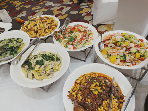 凤山国际大酒店主图