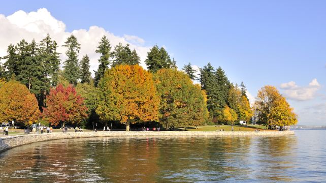 7-Day Summer Rockies Tour·Seattle Pickup, Maligne Lake, Jasper, Columbia Glacier & Moraine Lake