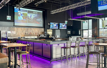 Tin Cup Sports Grill餐厅图片