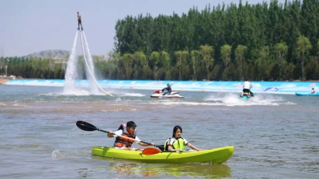 东平湖流浪水世界