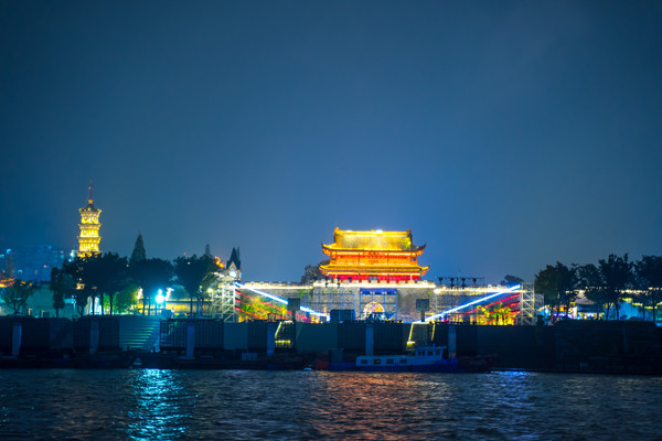 浙江西南处遇见一座有礼的千年古城，探寻隐于繁华的南孔圣地