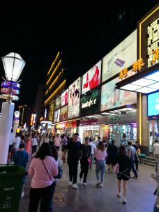 利群商厦(台东三路店)-青岛-老外6