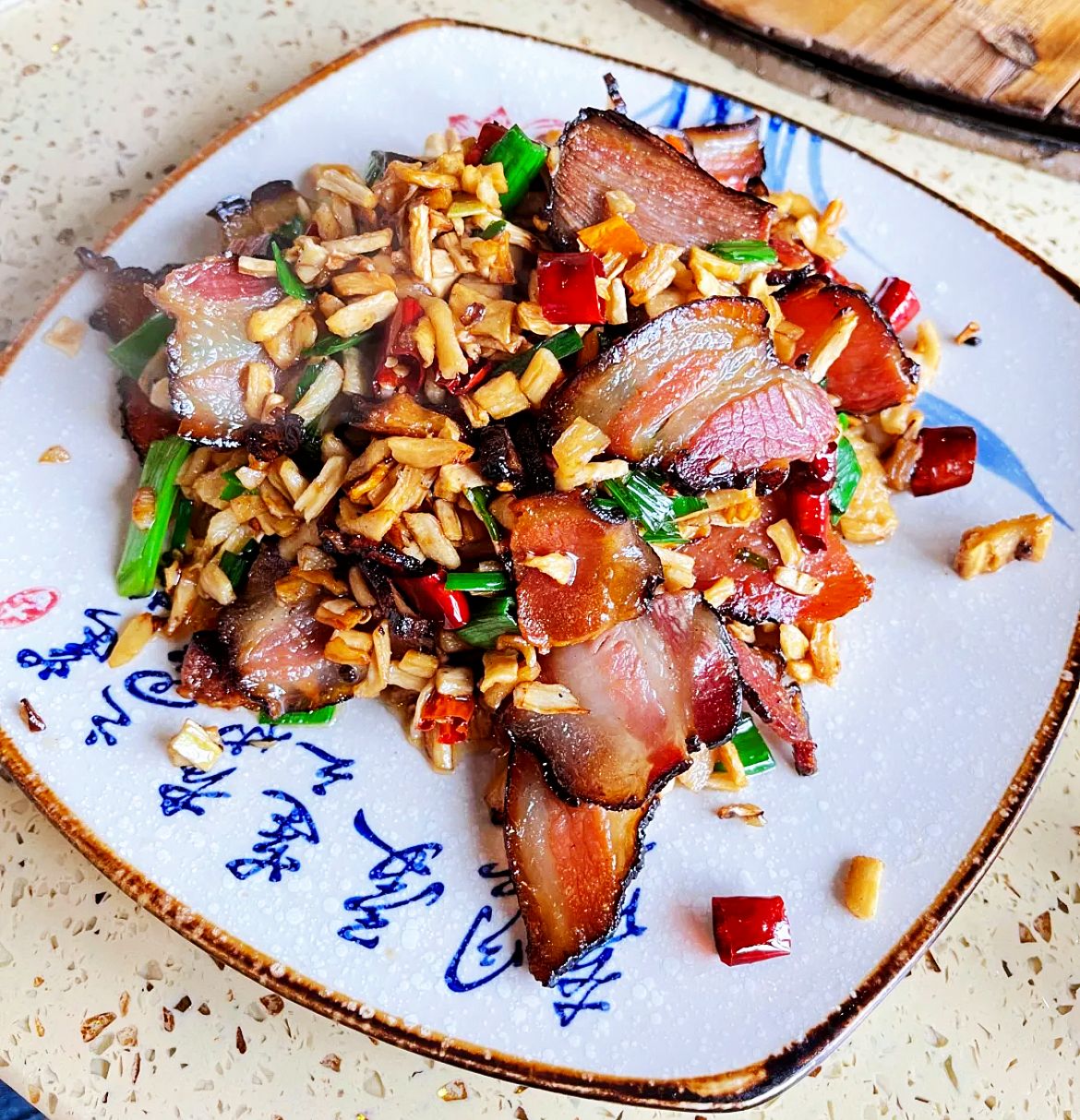 大锅大灶柴火饭庄(虹桥中路店)